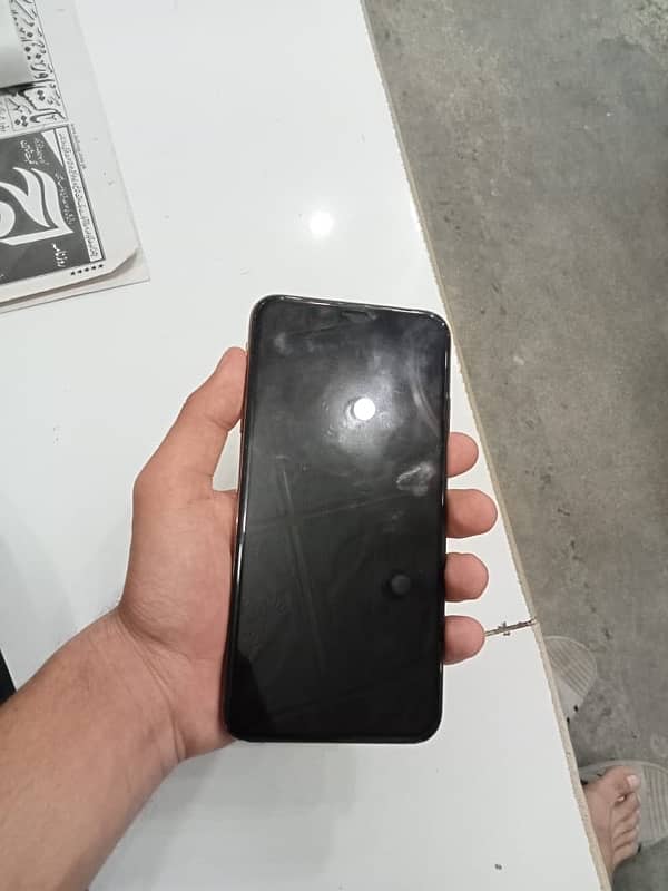 iPhone XS Max non PTA 3