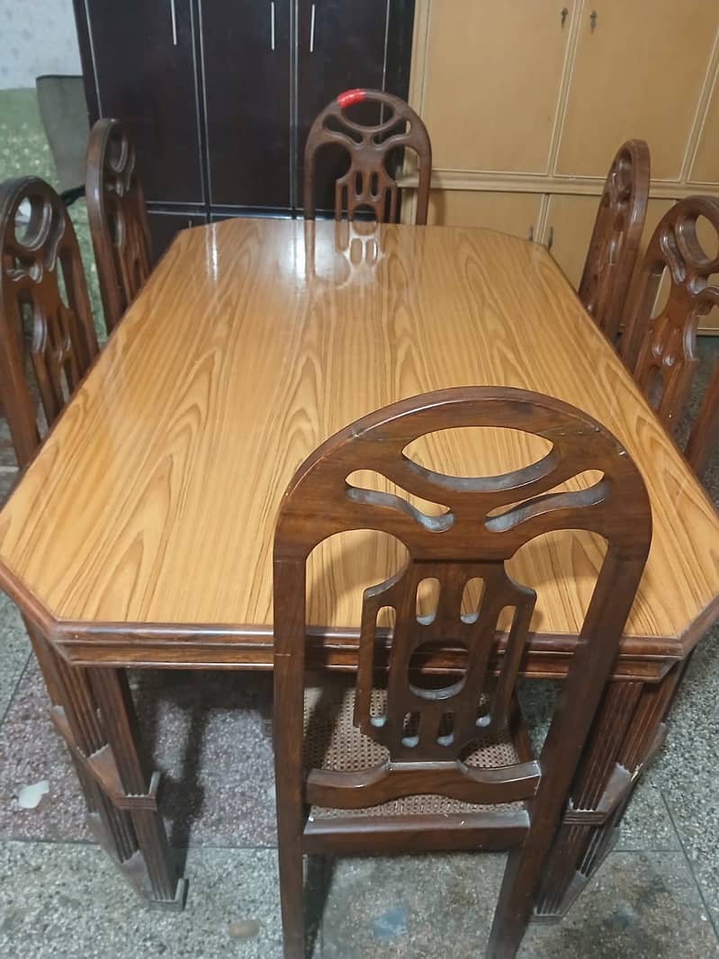 Woden Dining Table 0