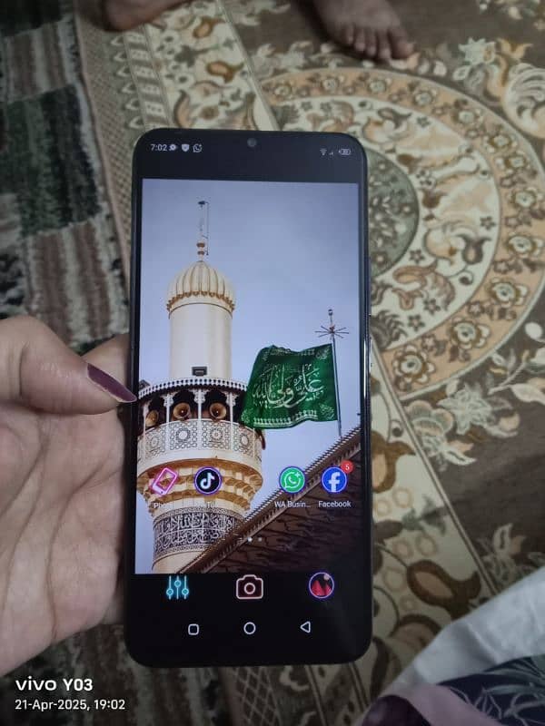 mint condition hai screen sab ok hai 0
