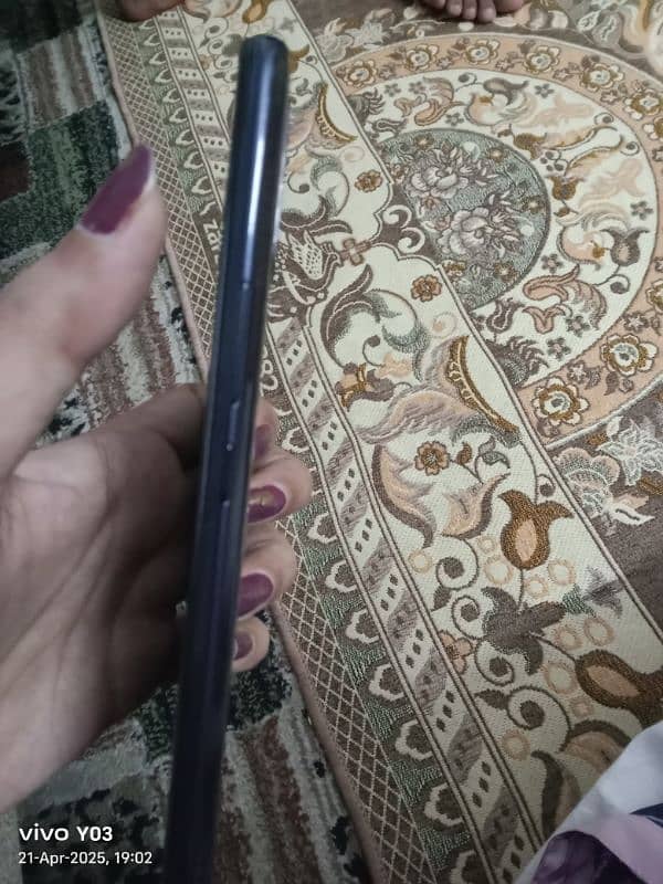 mint condition hai screen sab ok hai 2
