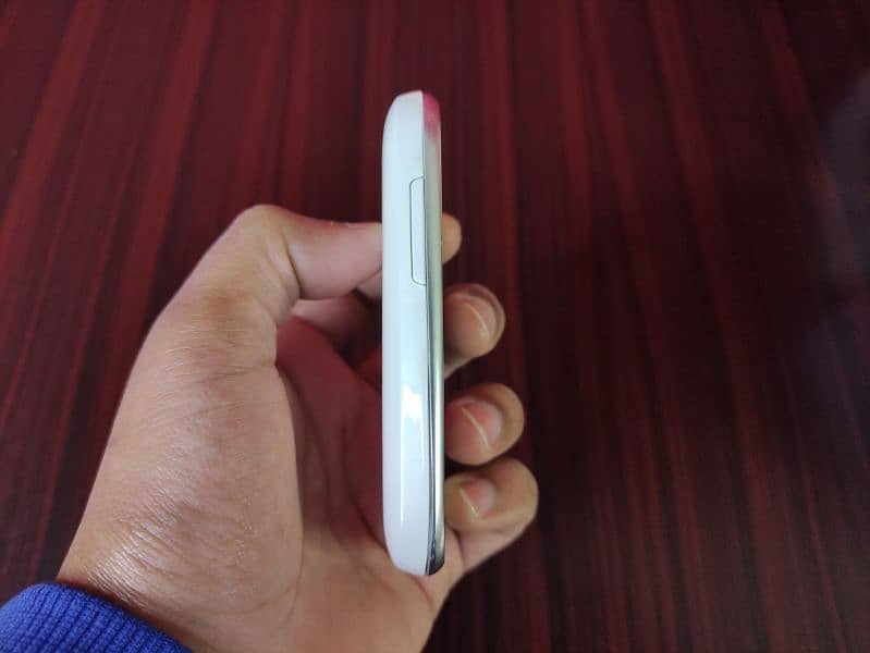 2 Samsung Galaxy Star S5280 Non PTA Smartphones Good Working Condition 6