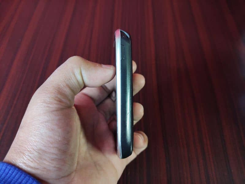 2 Samsung Galaxy Star S5280 Non PTA Smartphones Good Working Condition 14