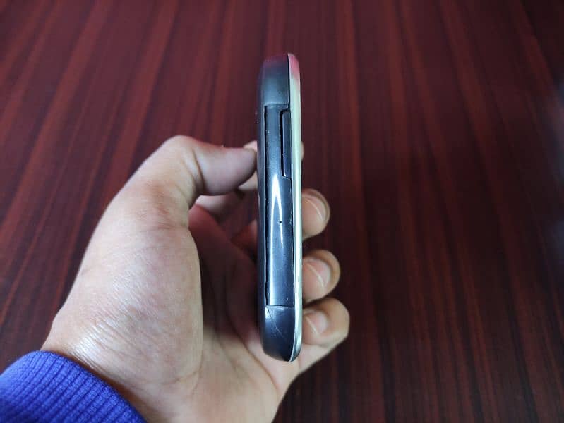 2 Samsung Galaxy Star S5280 Non PTA Smartphones Good Working Condition 15