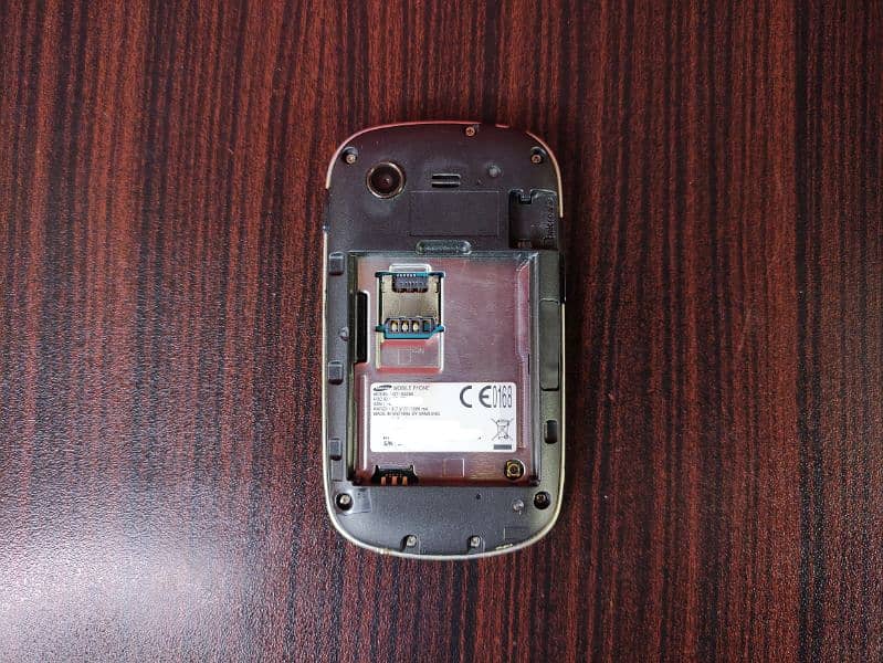 2 Samsung Galaxy Star S5280 Non PTA Smartphones Good Working Condition 19