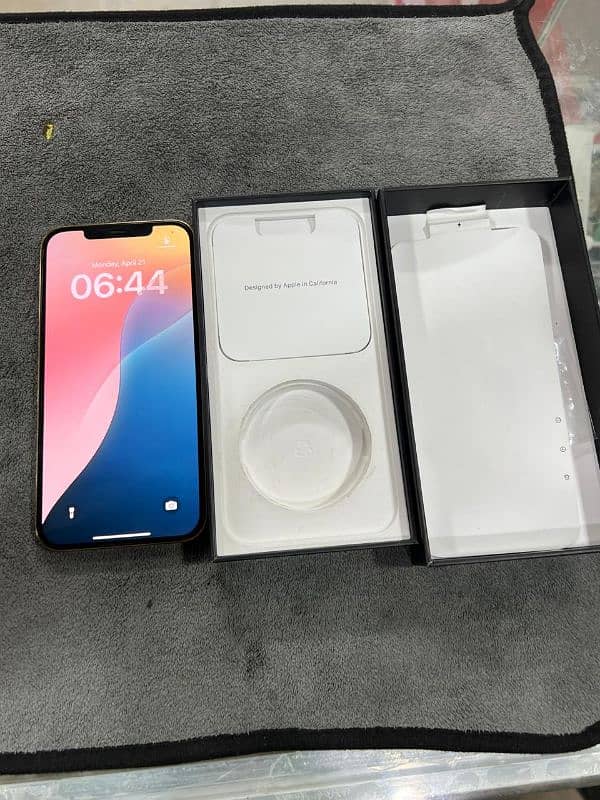 Iphone 12 Pro Max (PTA Approved) 6