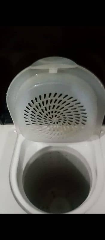 Dawlance washing machine with spinner 0