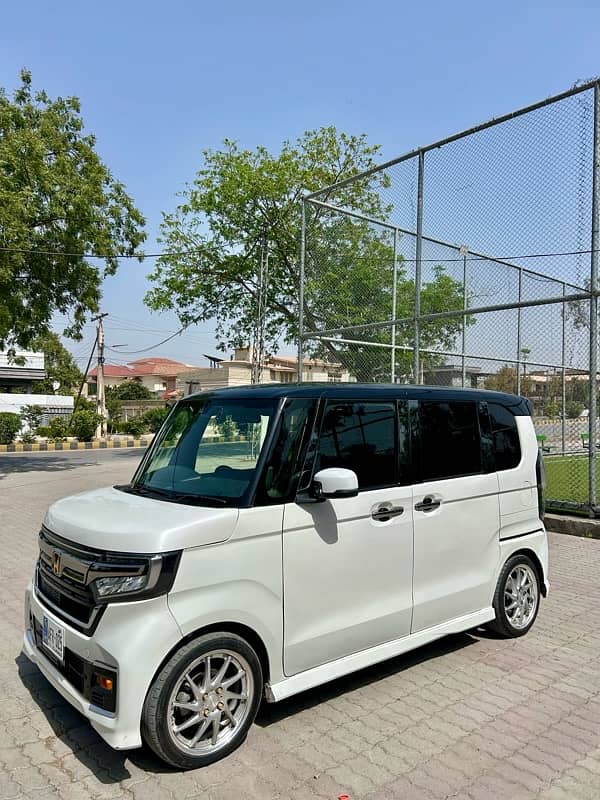 Honda N Box Custom Slash X Turbo 0