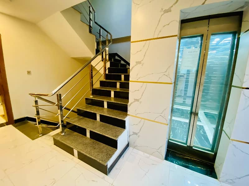 Luxury Fully Furnished Apartment Available For Rent OutClass Location All Facilities Available Here 14