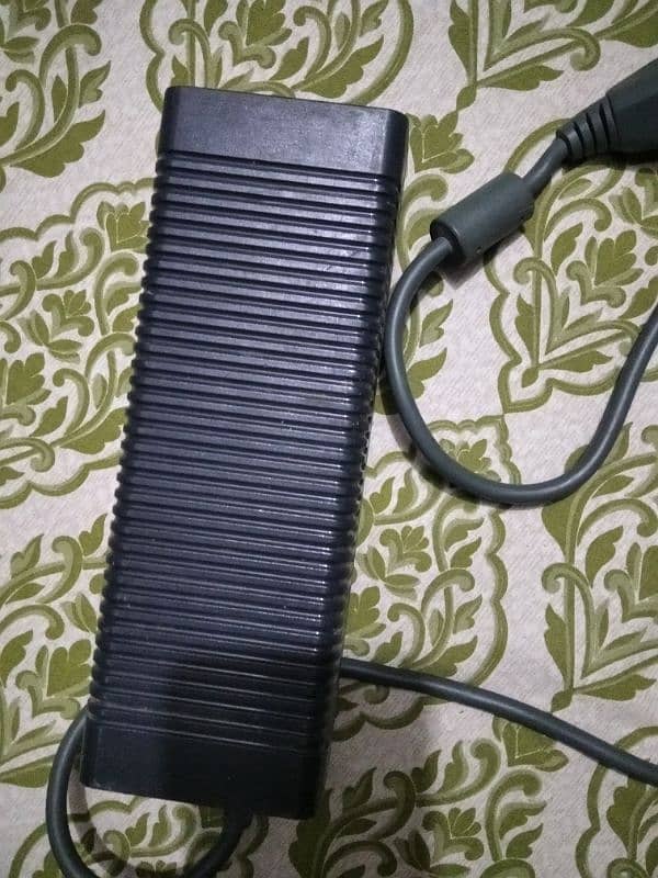 xBox360 original condition with two rmote 5