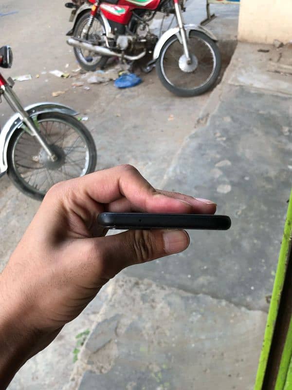 Google pixel 4xl 6/64 exchange possible read add 6
