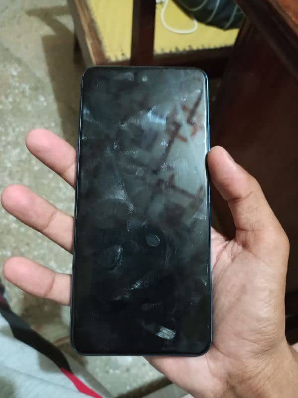 Infinix hote 40i (4+4/128) condition 10by 8.5 box charge available 5