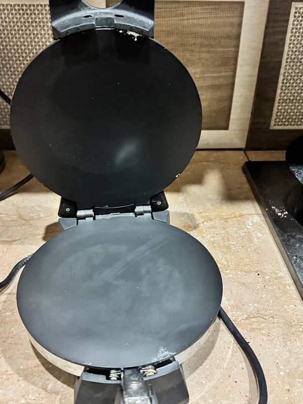 Roti maker in excellent condition 2