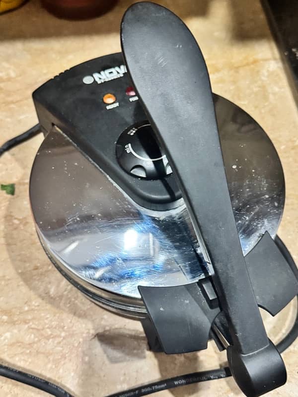 Roti maker in excellent condition 6