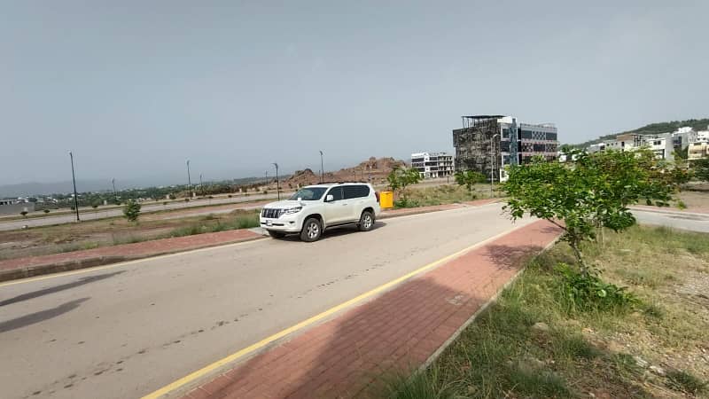 8 Marla Residential Possession Plot for Sale Prime Location | Ready for Construction 5