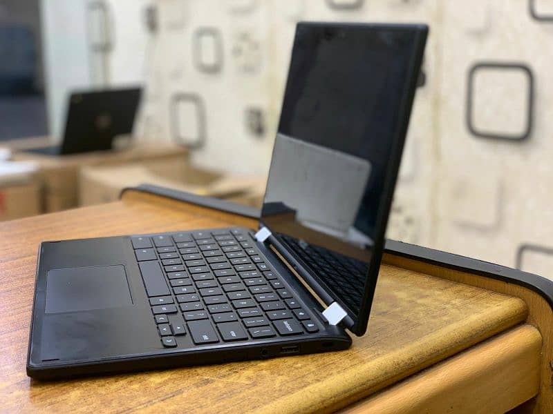 Acer R11  Chrome Laptop 2