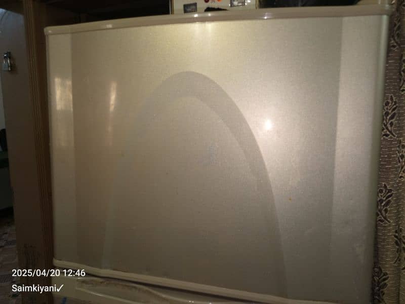 Dawlance refrigerator 1