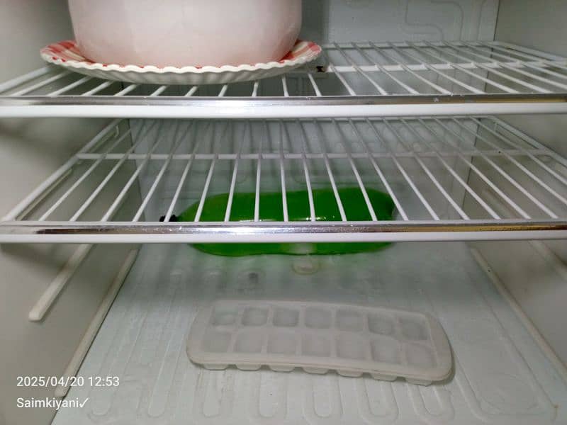 Dawlance refrigerator 4
