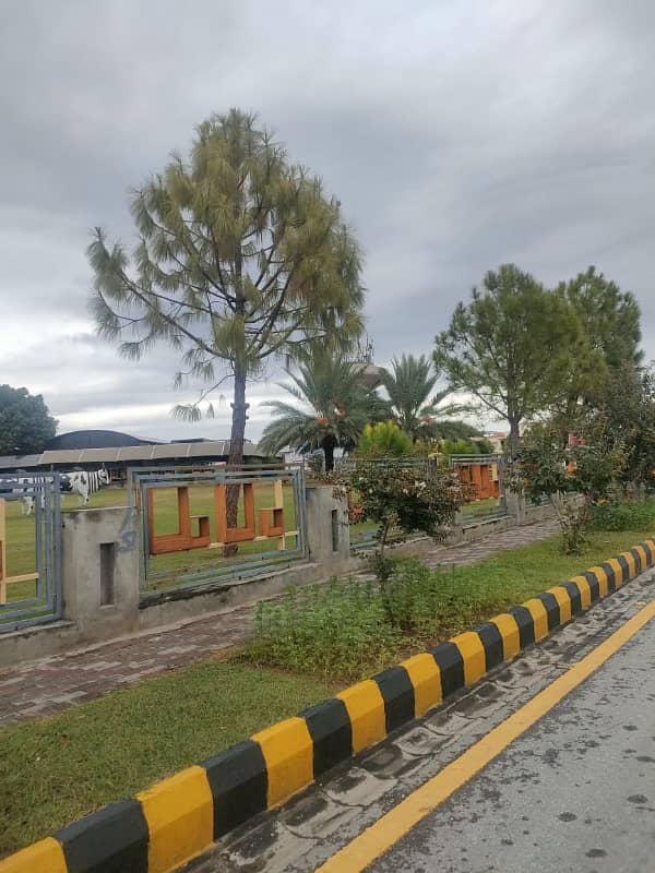 10 Marla Residential Possession Plot for Sale Prime Location | Ready to Build 5