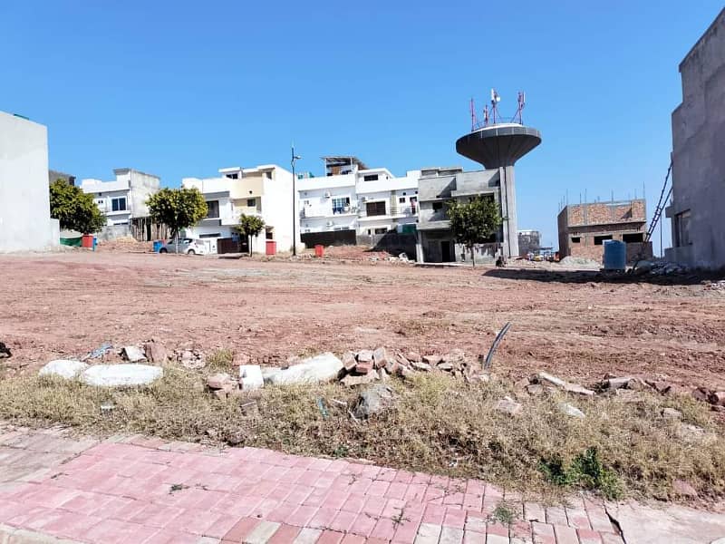 10 Marla Residential Possession Plot for Sale Prime Location | Ready to Build 10