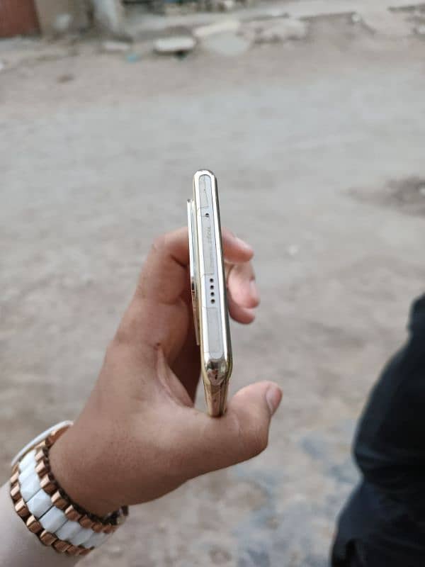 infinix Zero 30 Ram 12/256 10/10 7