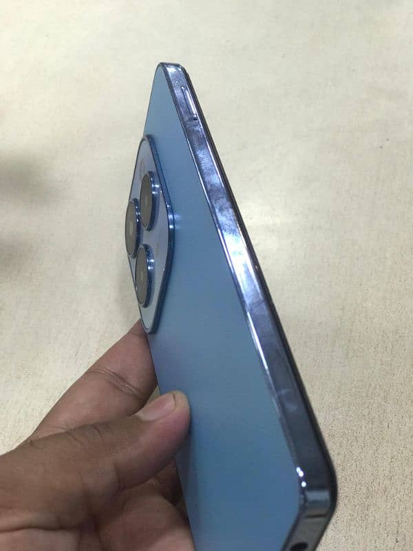 Infinix Hot 40 10/10 condition 16/256 50m triple camera 2
