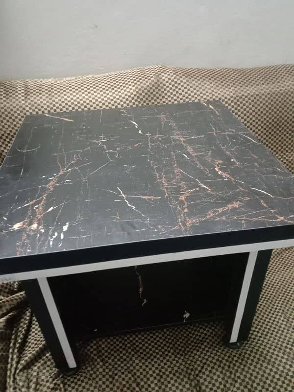 canter table set very new conditions and good rate 5