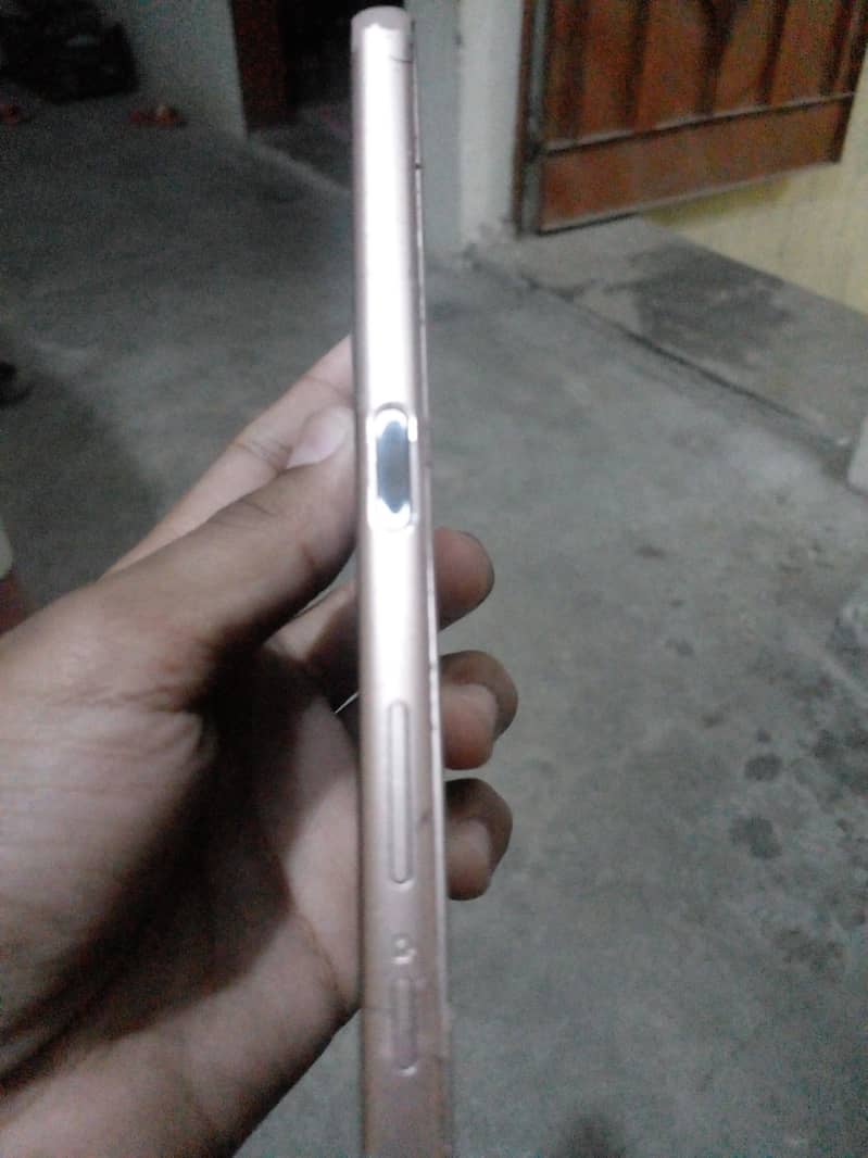 Sony Xperia x performance for sell 3
