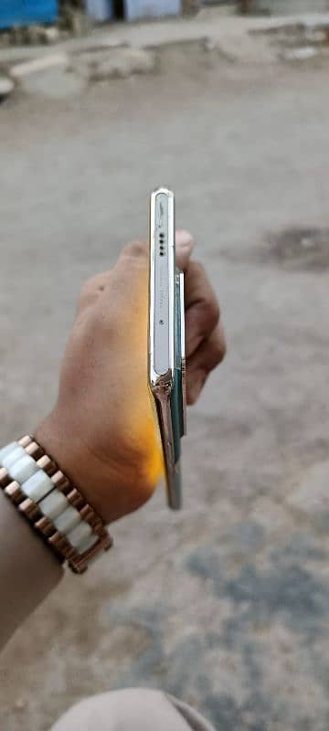 Infinix Zero 30 Ram 8+5 13/256 5