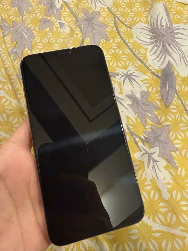 iphone xs max 64GB pta approved 0