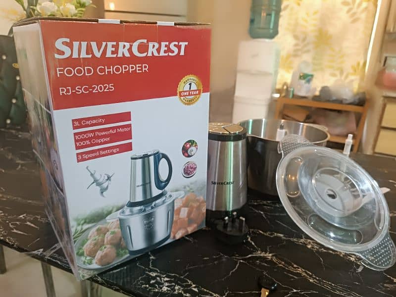 silver crest chopper new  1000watt motor. 3