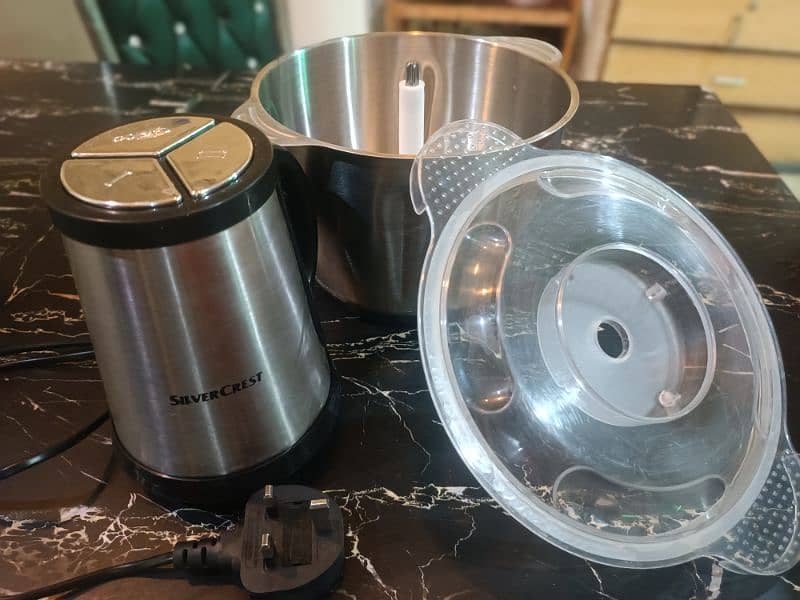 silver crest chopper new  1000watt motor. 9