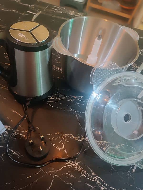silver crest chopper new  1000watt motor. 13