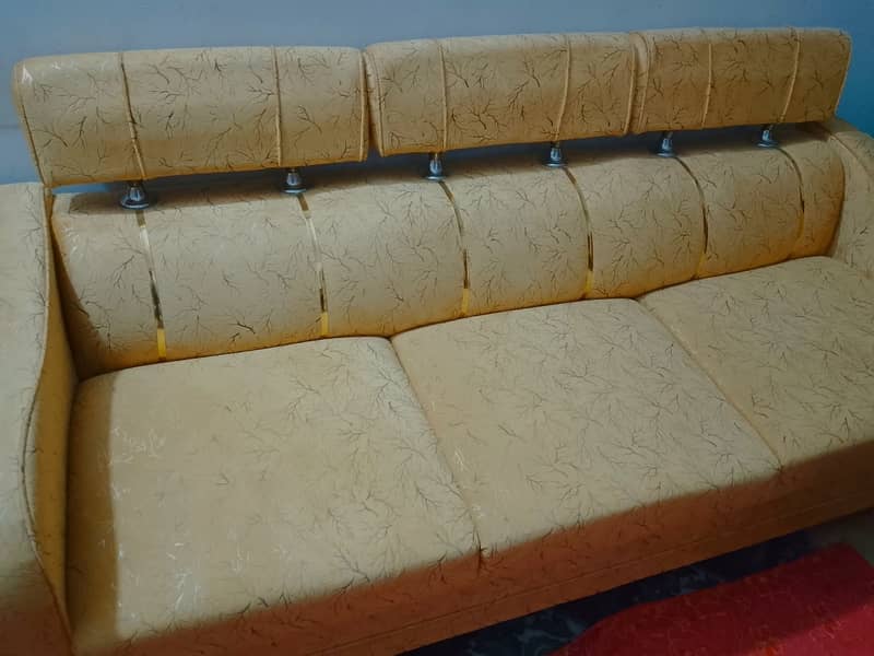 7 seater sofa new condition 0