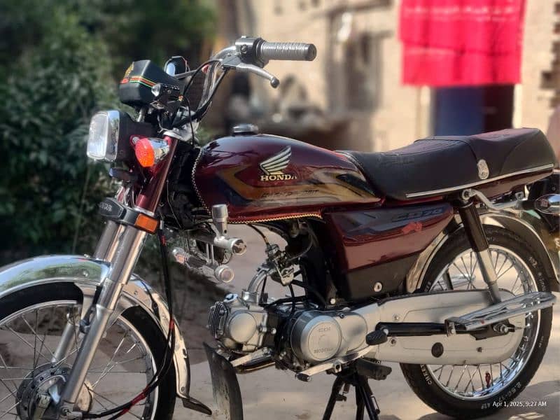 Honda 70 Modified with Original Engine 3