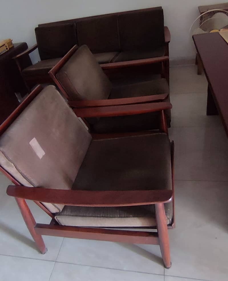 Sofa set 0