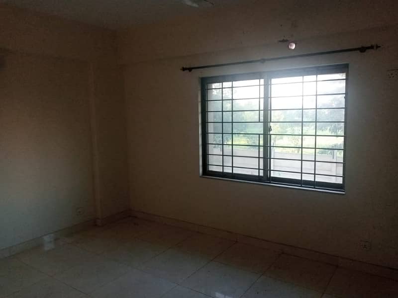 10 Marla 3 bed New Design Flat For Sale In Askari 11, Lahore 12