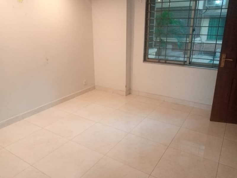 10 Marla 3 bed New Design Flat For Sale In Askari 11, Lahore 14