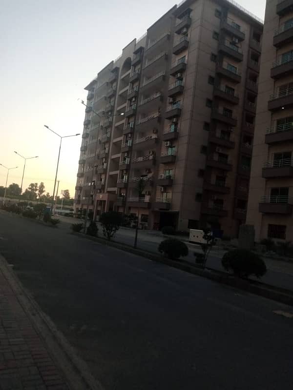 10 Marla 3 bed New Design Flat For Sale In Askari 11, Lahore 0