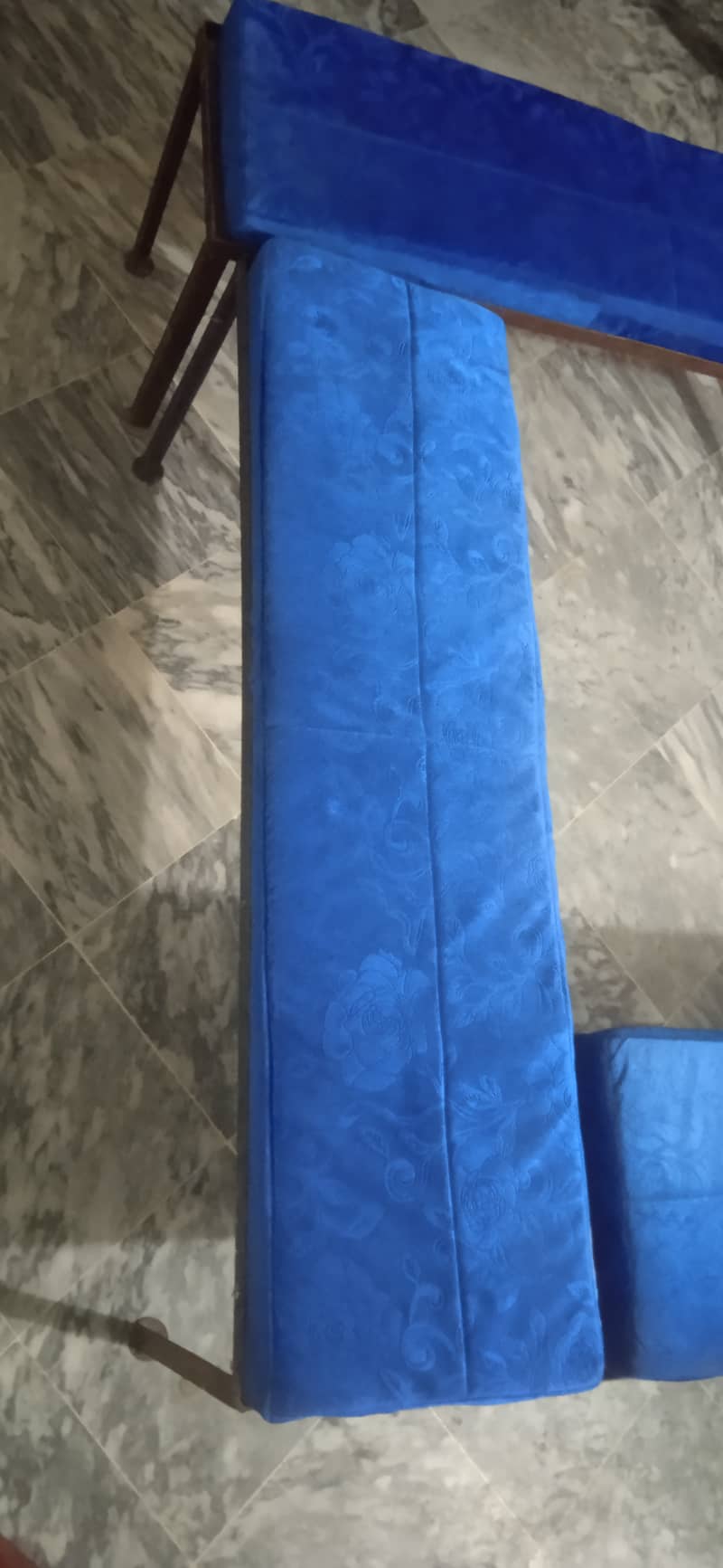 Complete seats set of Suzuki Bolan. 2