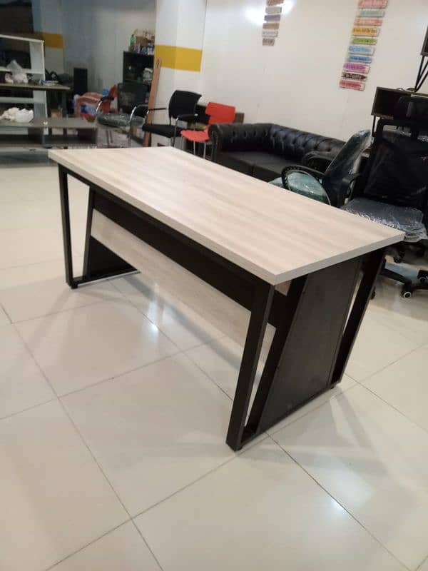 Executive table/ manager table 8