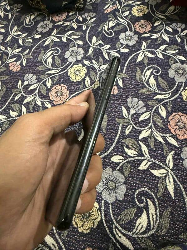 Sumsung S8 eadge 1