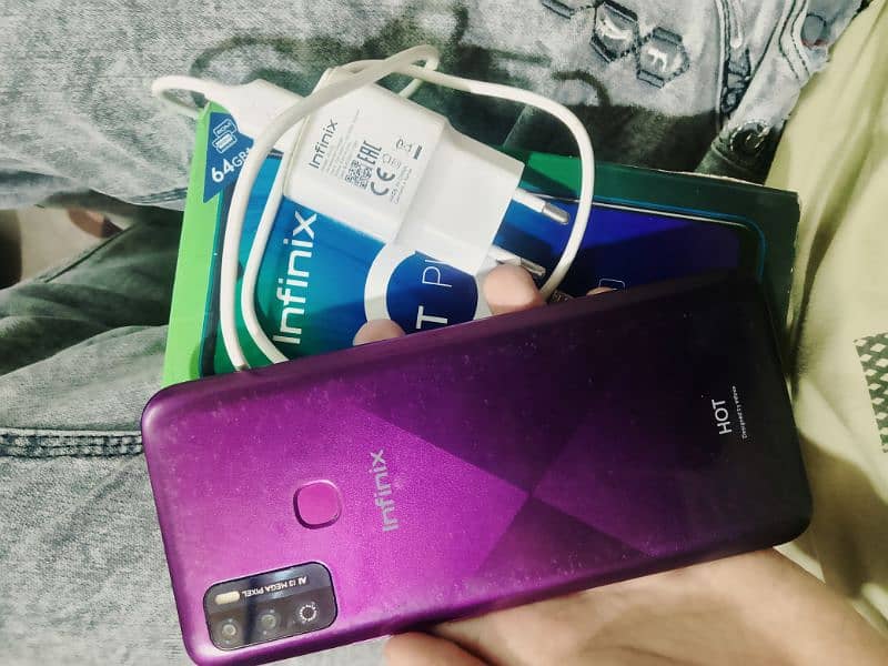 Infinix Hot 9 play 4GB RAM 64GB ROM with box and original charger 1