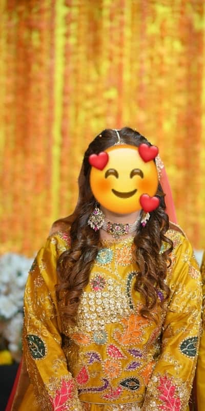 Mehndi Bridal Dress with pouch 1
