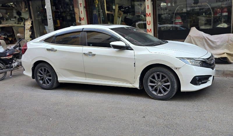 Honda Civic VTi Oriel Prosmatec 2019 1