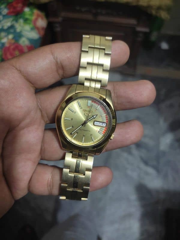 latest model original Seiko 5 21 jewels automatic like new Japan made 9