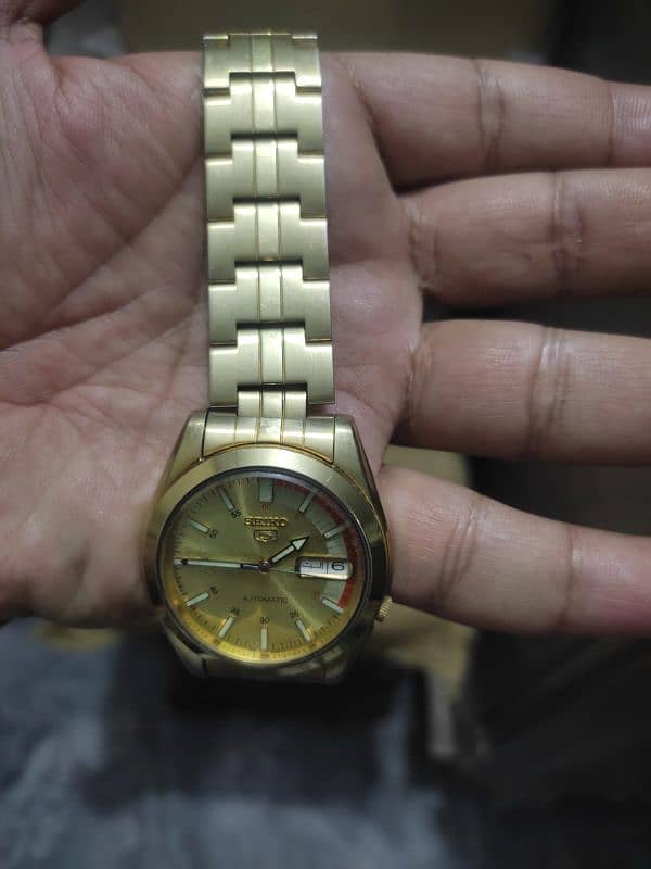 latest model original Seiko 5 21 jewels automatic like new Japan made 14