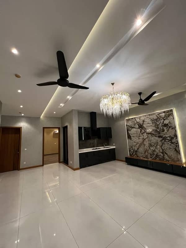 1 kinal upper portion for rent 8