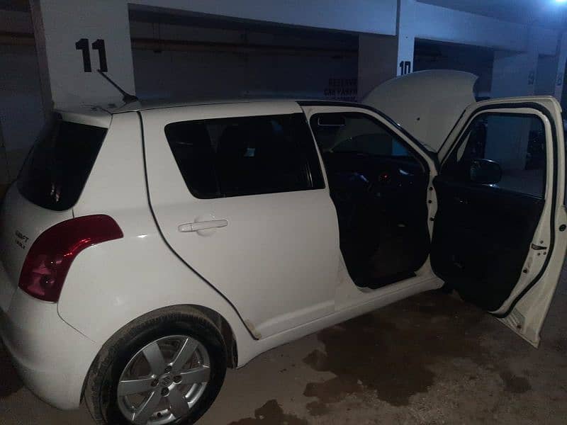 SUZUKI SWIFT 9