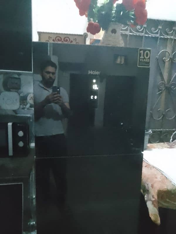 Haier Refrigerator Inverter Turbo with LED Display 2