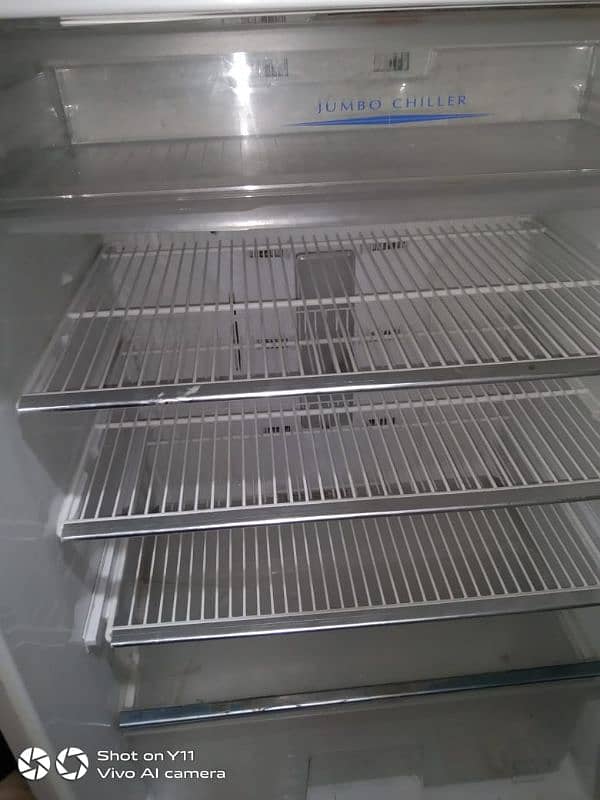 Mitsubishi no fast fridge 4